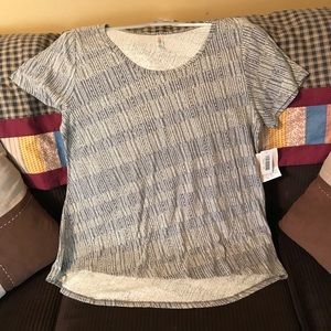 NEW W/ TAG LuLaRoe classic tee